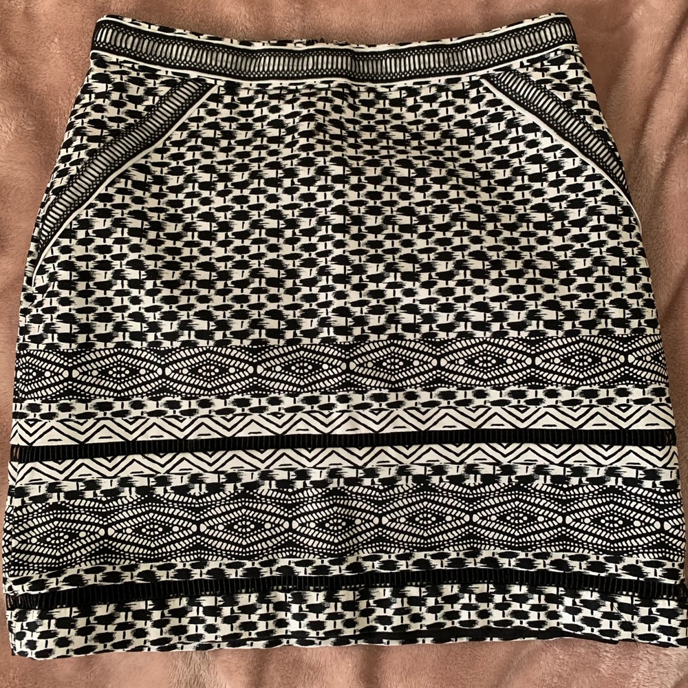 White House Black Market Skirt